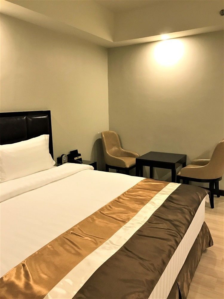 Savannah Resort Hotel Angeles Esterno foto